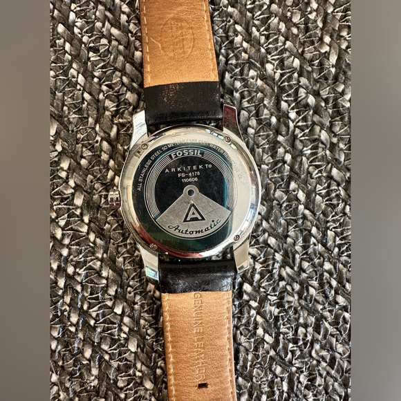 Fossil men’s watch excellent condition - Picture 4 of 4
